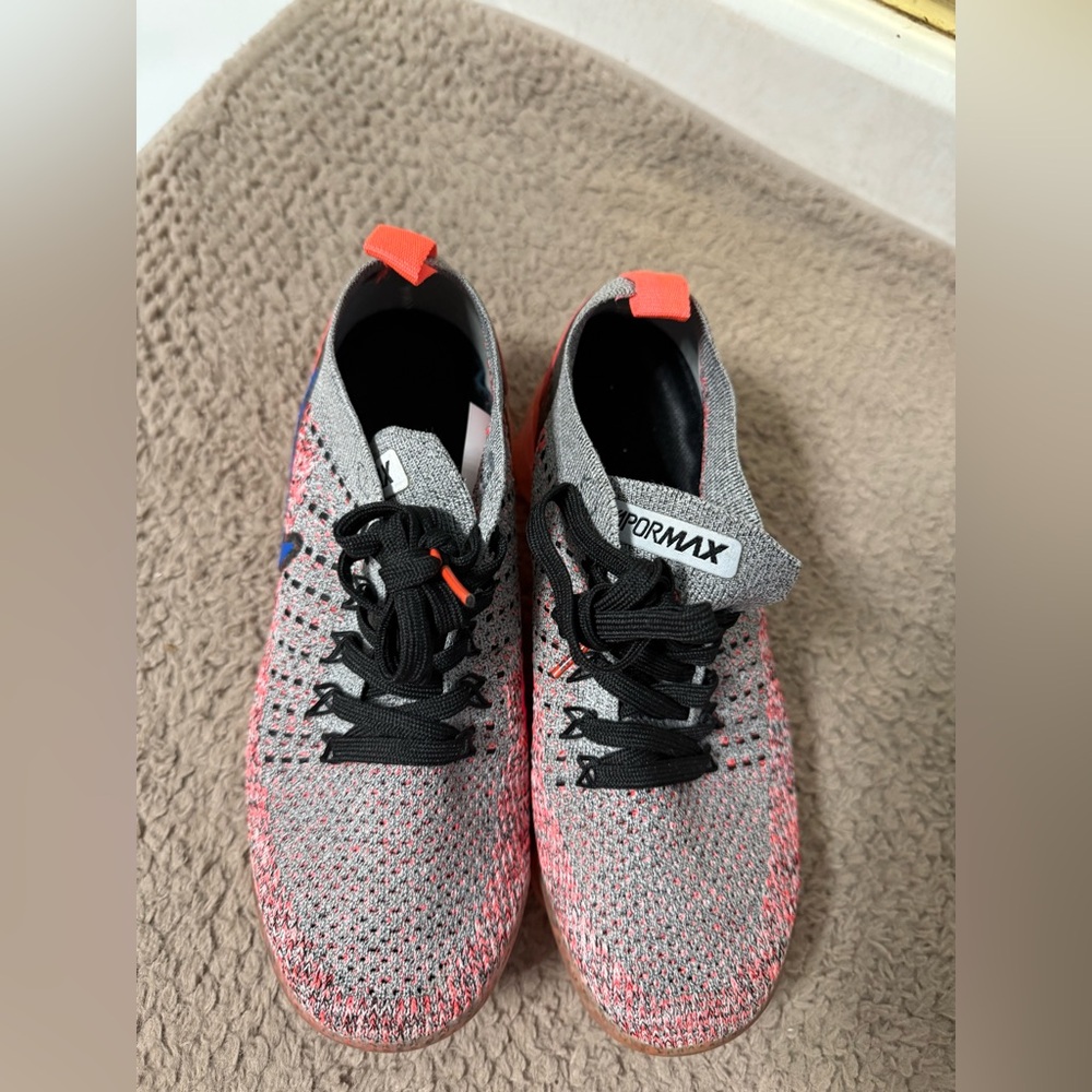 Nike Vapor Air Max shoes, In used condition.
